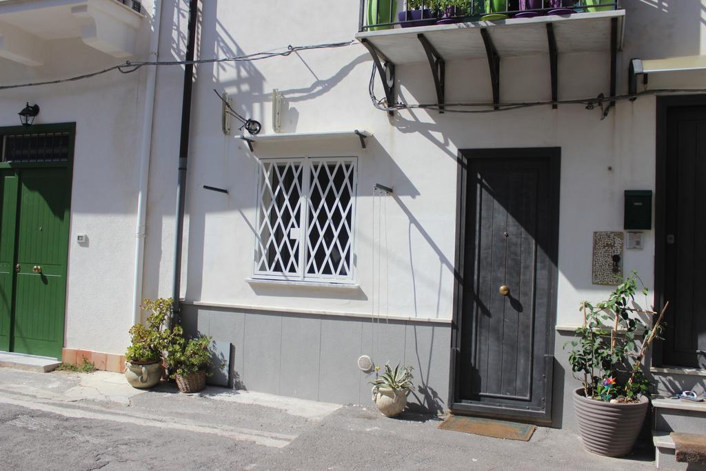 Casa Mamo Apartment Монделло Номер фото